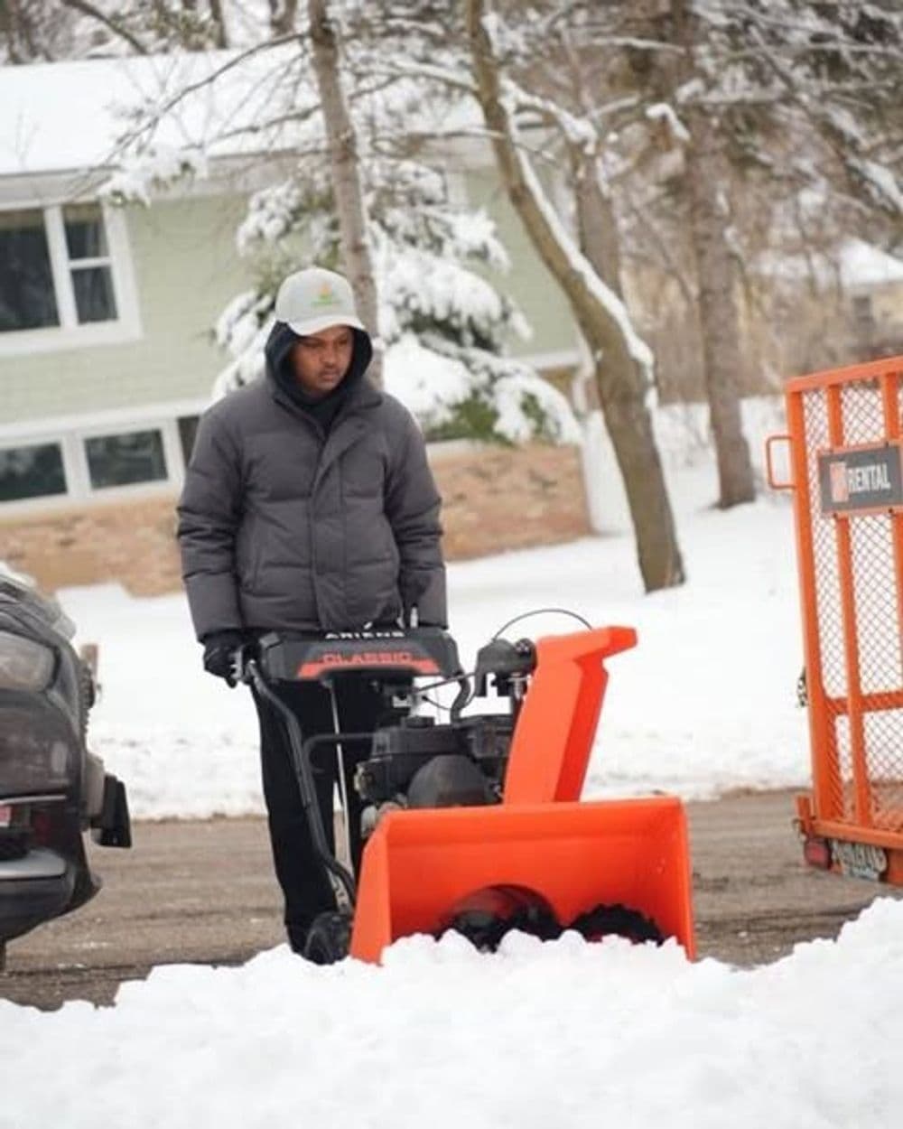 Gallery photos for Clearing Snowy Pathways in Minneapolis: Image #2