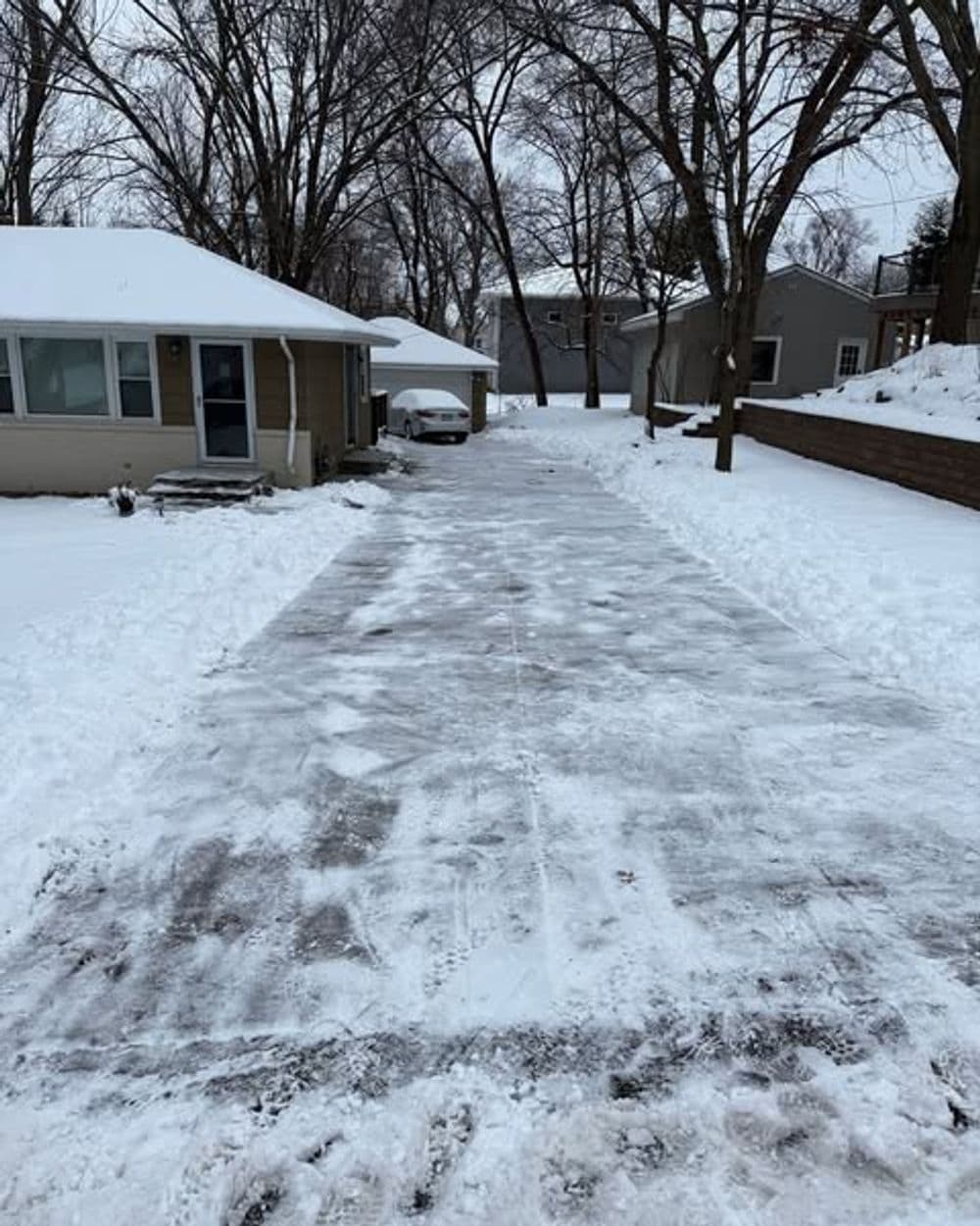 Gallery photos for Clearing Snowy Pathways in Minneapolis: Image #3