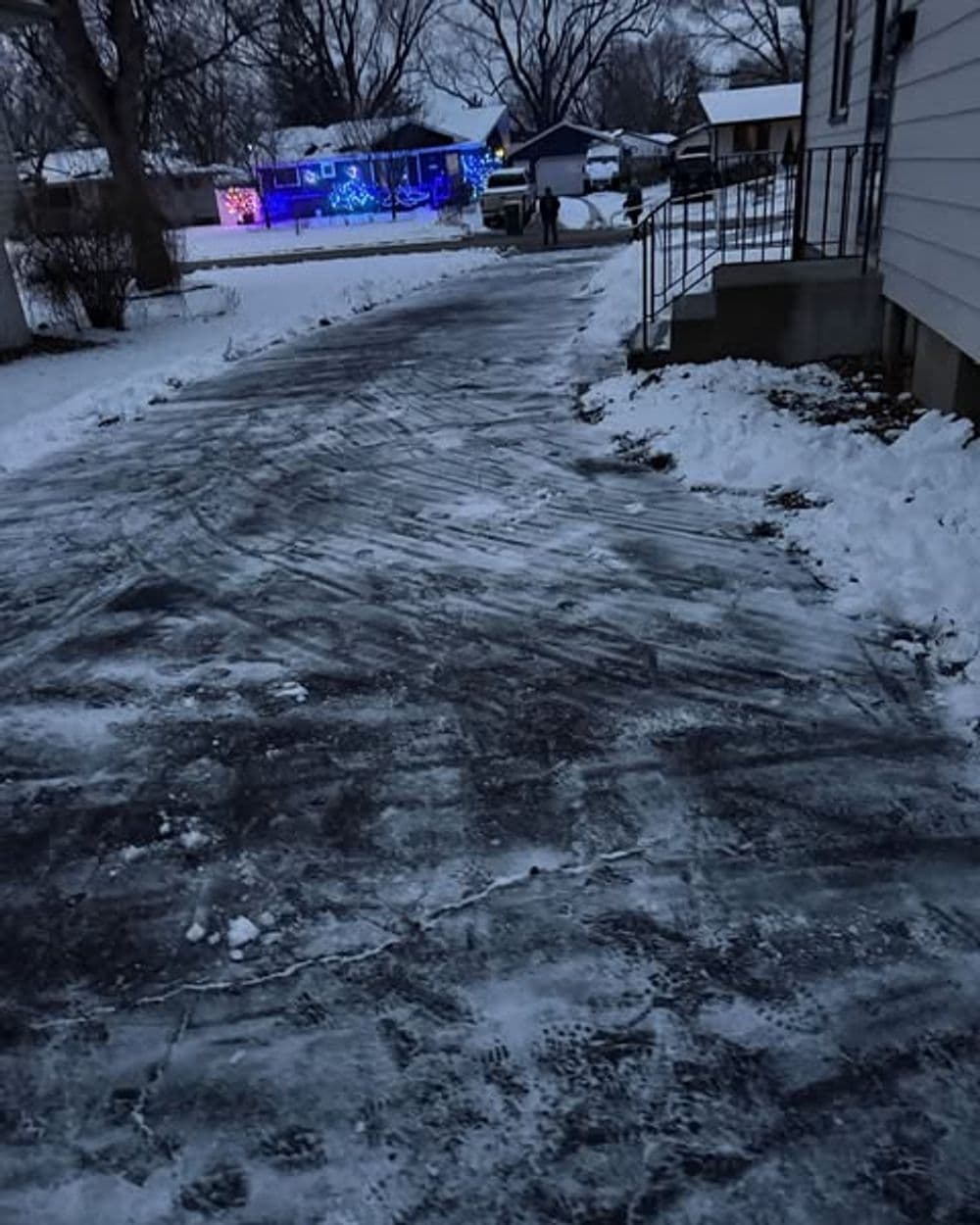 Gallery photos for Winter Snow Removal by Sunrise Lawn & Snow in Minneapolis: Image #2